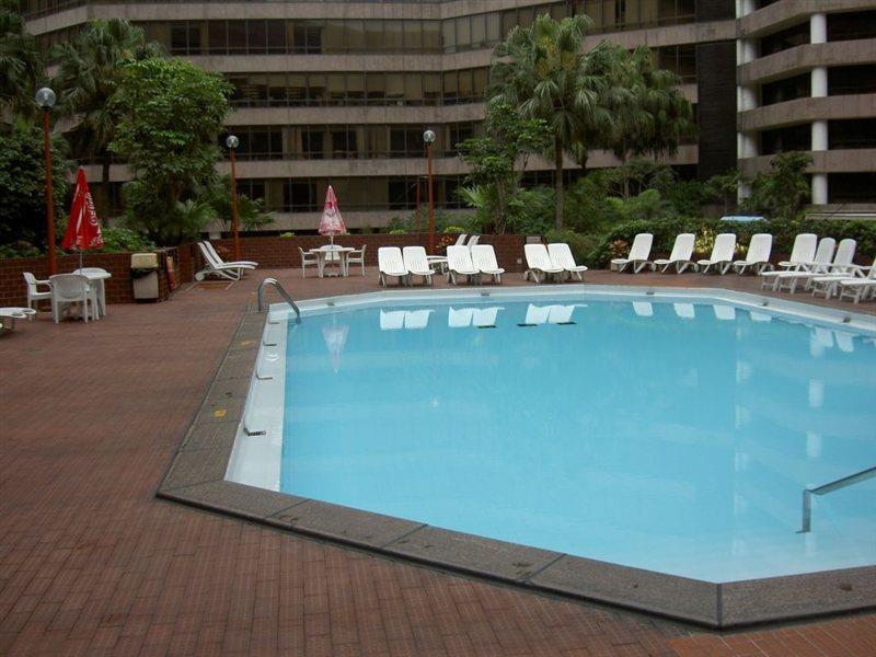 Renaissance Kowloon Hotel Гонконг Екстер'єр фото